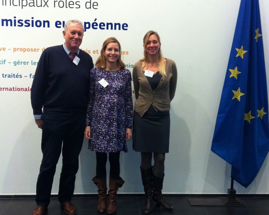 Carlos Muñoz de la Consejería de Agricultura de Andalucía, Laura Prieto, delegada en Bruselas del ceiA3 y Ester Iacovelli, manager de la Confederación Italiana de Agricultores