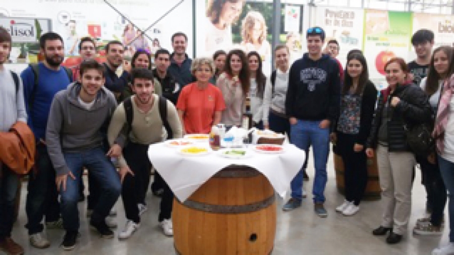Profesores y alumnos de la UGR conocen el modelo hortícola de Almería