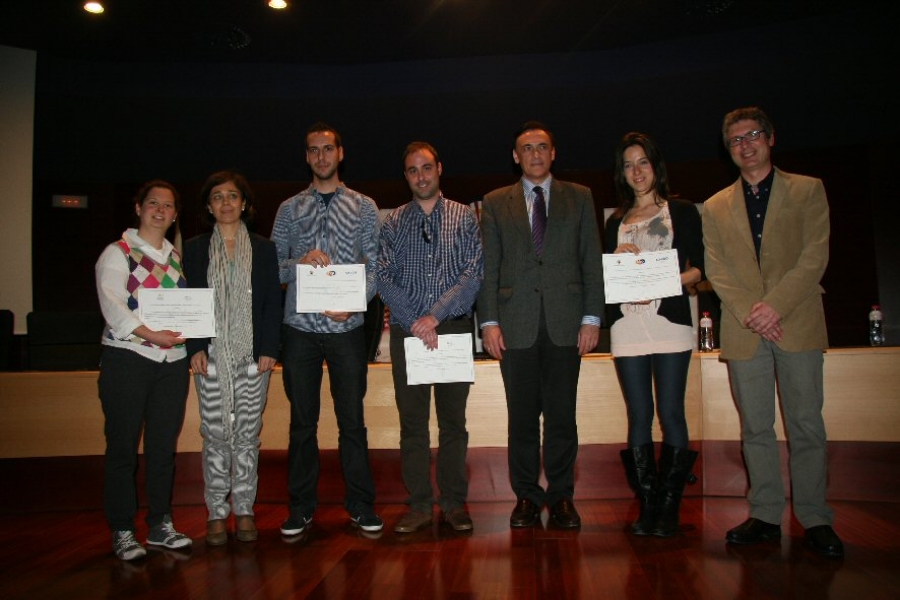 Premiados y autoridades en la clausura del congreso