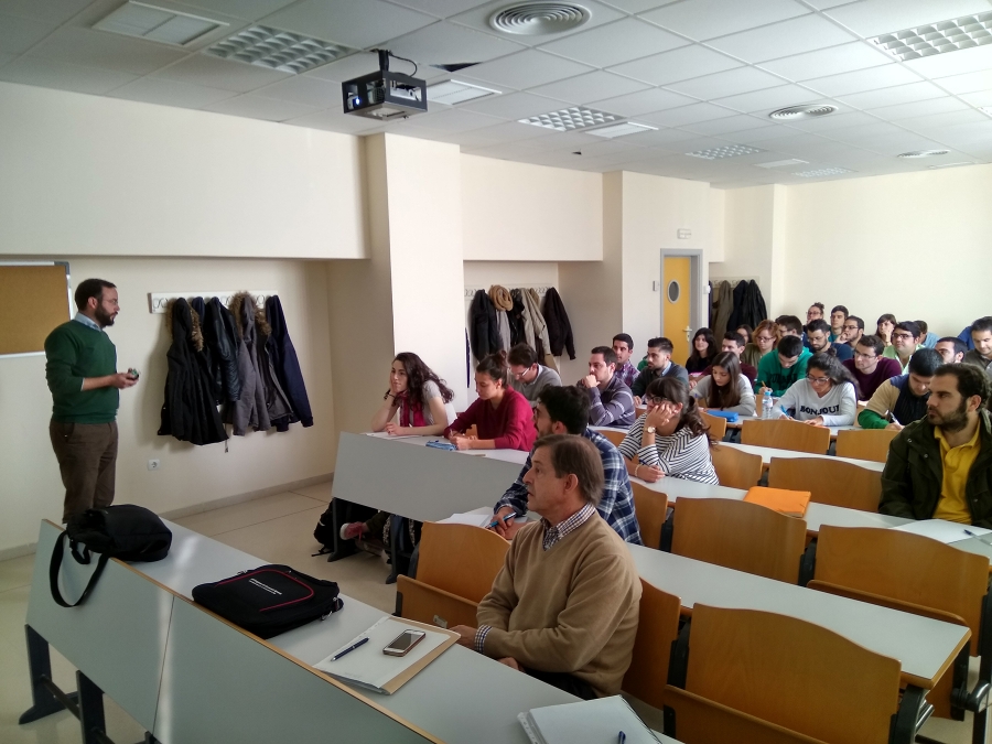 Antonio Fernandez Ranchal como docente en el Máster de Ingeniería Agronómica