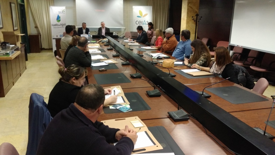 Investigadores del ceiA3 debaten en Almería sobre la problemática del agua en los cultivos