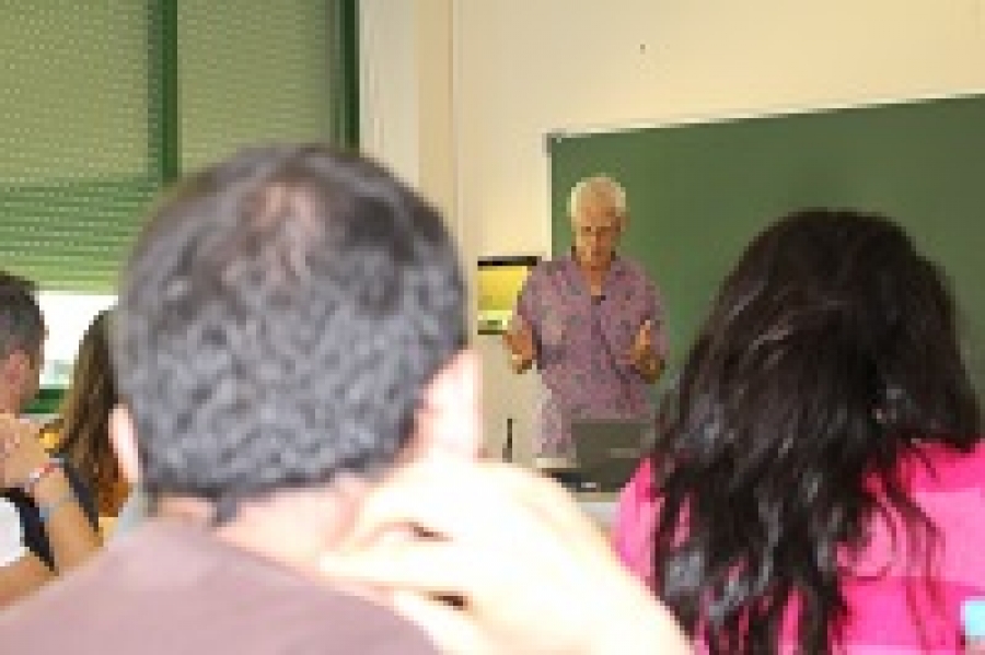 Passioura durante su conferencia