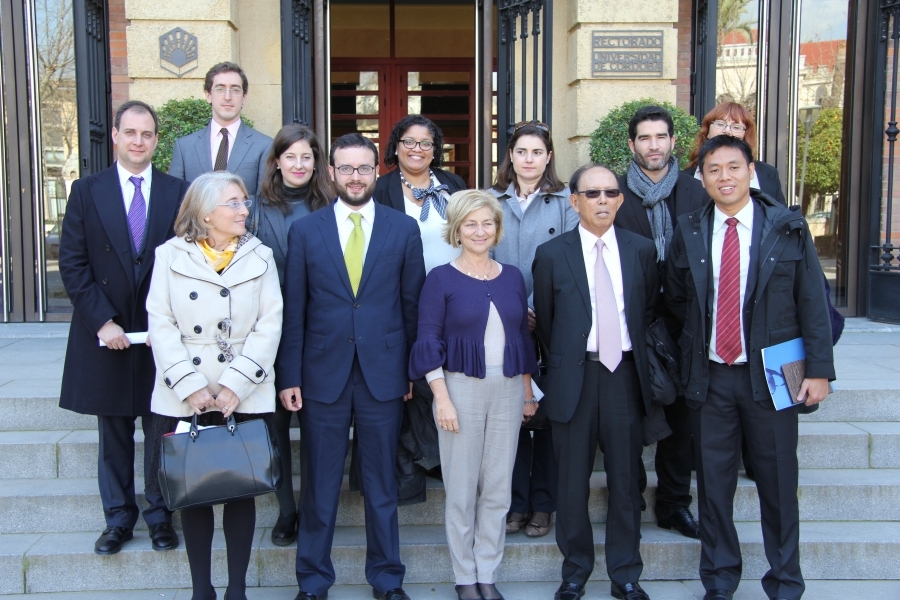 La delegación malaya junto a la coordinadora de Internacionalización de ceiA3, Carmen Galán