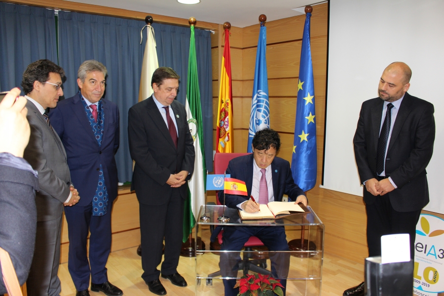 El director general de la FAO, Qu Dongyu, destaca el liderazgo en innovación agroalimentaria de la Universidad de Córdoba y su campus de excelencia ceiA3